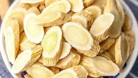 中药使用全攻略：常见药材的功效、禁忌与注意事项