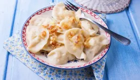 饺子煮后怎样才能不粘