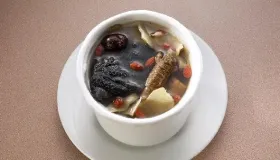 黄芪当归红枣枸杞茶