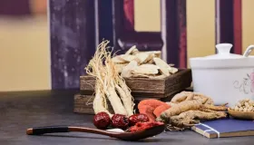 乌梅丸和半夏泻心汤治疗上热下寒的选择，一篇说清、讲透。