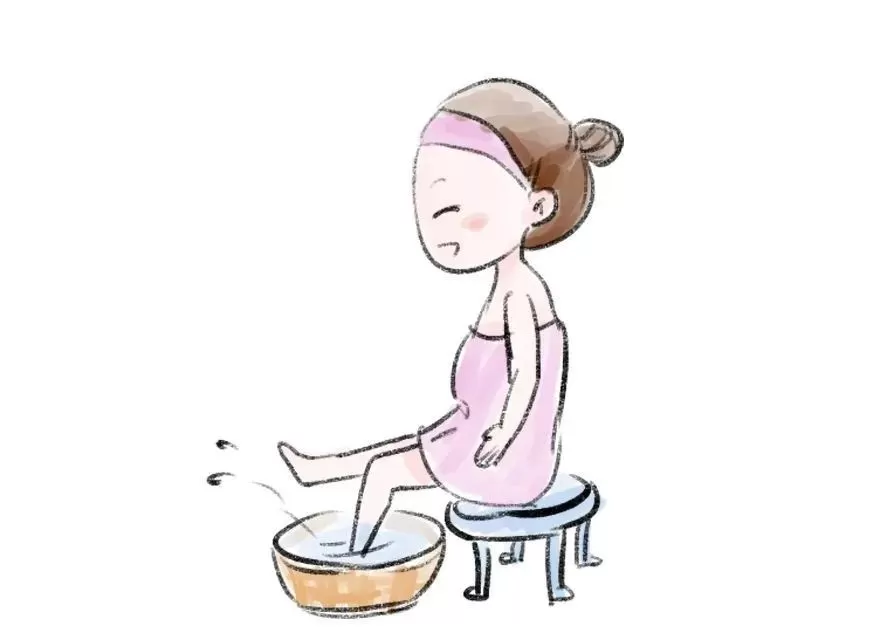 夏天别只知贪凉!中医教你 “以热制热” 8 妙招,逼出体内寒气插图3 夏天别只知贪凉!中医教你 “以热制热” 8 妙招,逼出体内寒气插图3