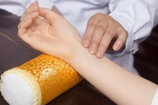 别再觉得中医把脉玄乎！一文读懂把脉原理及获取信息，解开你的困惑插图4