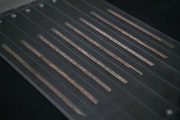 西汉 “经穴髹漆人像”:解锁古代中医经脉理论的珍贵钥匙插图1 西汉 “经穴髹漆人像”:解锁古代中医经脉理论的珍贵钥匙插图1