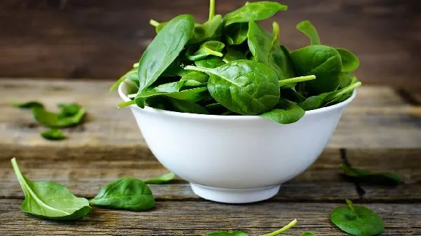 怎样去掉菠菜的涩味儿窍门插图