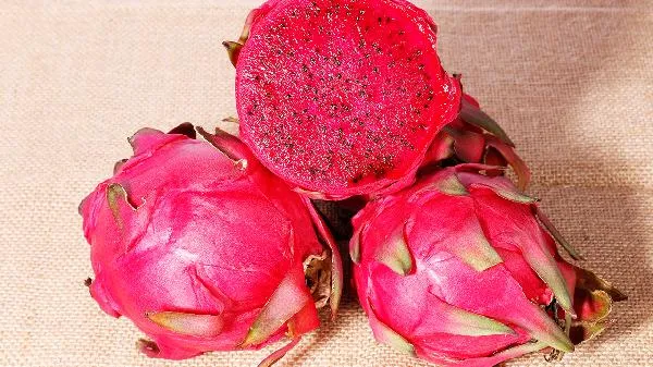 红心火龙果热量 红心火龙果高还是白心火龙果热量高插图