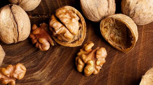 核桃外面的青皮有什么药用价值插图