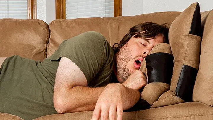 骑车摔倒胸口疼睡觉翻身疼插图