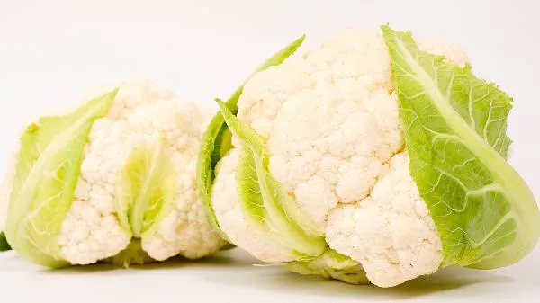 花菜上面有黑点点还可以吃吗插图2