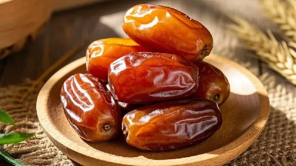 吃椰枣对身体有什么好处插图2