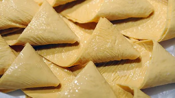 豆皮吃了有什么好处和坏处插图