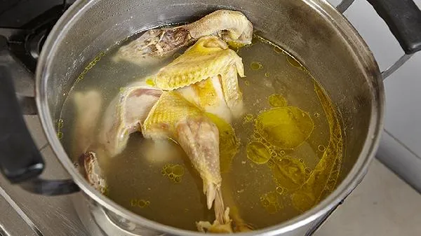 鸡汤怎样煲好吃好喝插图1