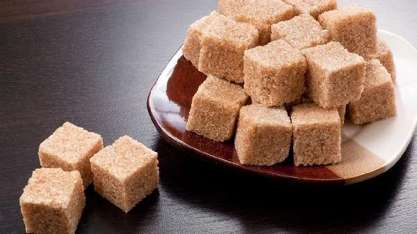 红糖是蔗糖熬出来的吗插图