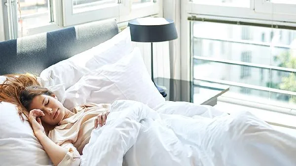 4个小动作练出细腿蜜桃臀插图1