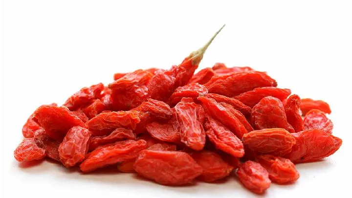 黑枸杞和红枸杞的区别的功效与作用插图1