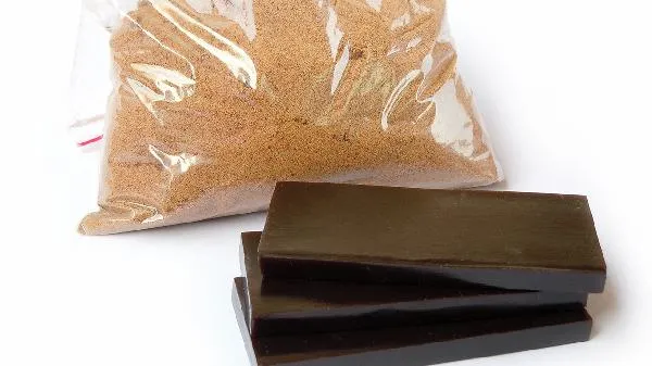 阿胶的真假辨别真伪插图1