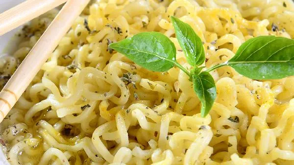 一天吃泡面会胖吗插图2