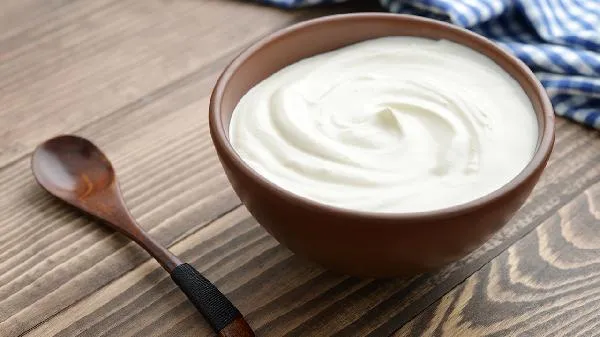 做酸奶用全脂还是脱脂牛奶插图
