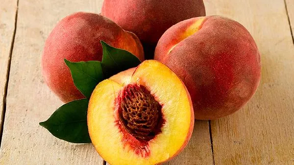 黄桃罐头的做法插图1